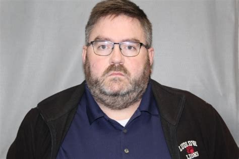 Charles J Miller Sex Offender In Chicopee MA 01020 MAaJESFbWwETvVdMUJpWoOJ67yyUTuFB2