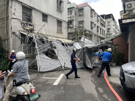 颱風卡努來襲 新北新莊24層工地頂樓鷹架遭吹落無人傷 地方 中央社 Cna