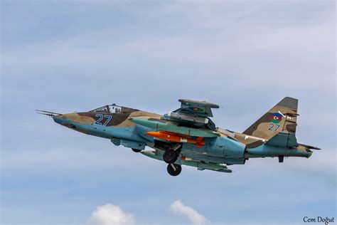 Su-25 KGK atışı yaptı, hedefi 12'den vurdu! | DefenceTurk