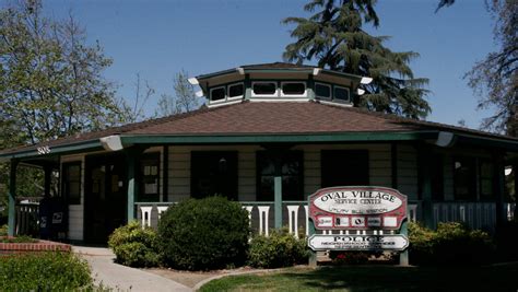 Visalia police clean Lincoln Oval Park after community complaints