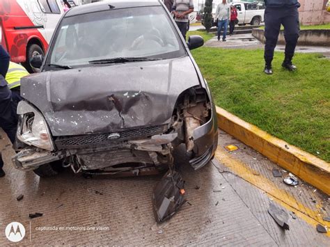 Lesionados Y Cuantiosas Perdidas Materiales En Choque Automovil Stico