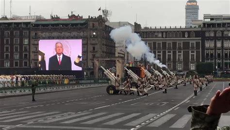 Con La Presencia De Amlo En El Z Calo De La Cdmx Y El Himno Nacional