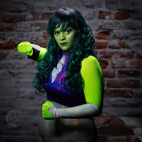 Cosplay: She Hulk - Golden Ticket