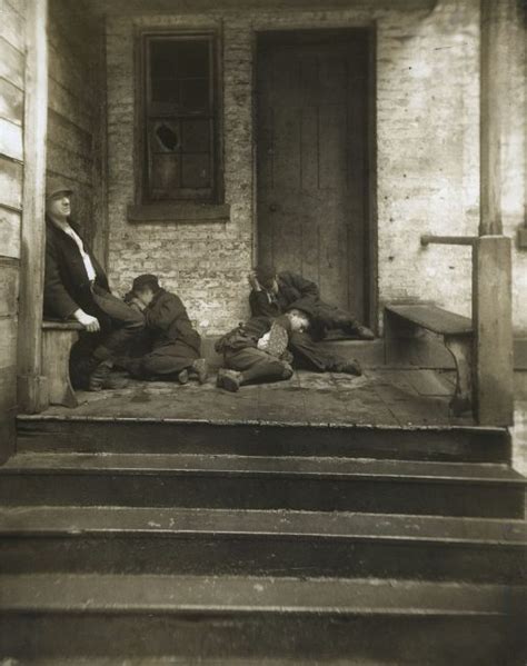 Haunting Photos Show Gritty Life in the New York Slums 130 Years Ago ...