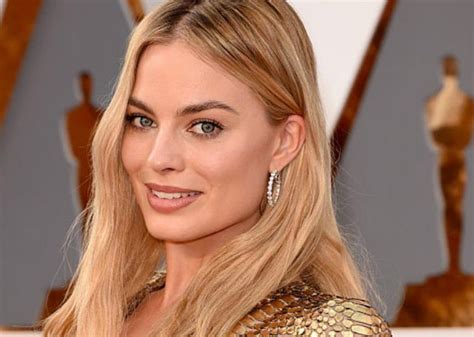 Margot Robbie Bio Net Worth Salary Age Height Weight Wiki