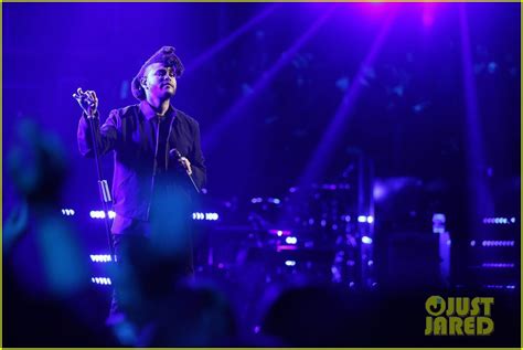 The Weeknd Performs Medley of Hits on 'The Voice' Finale!: Photo ...