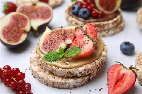 Saborosos Sabores Figos E Bagas De Manteiga De Amendoim Vestidos