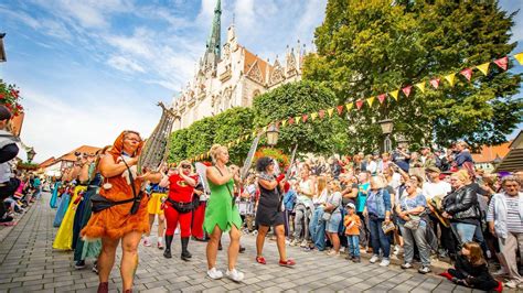 Vor der Mühlhäuser Stadtkirmes Rückblick auf Umzug 2023 mit Video