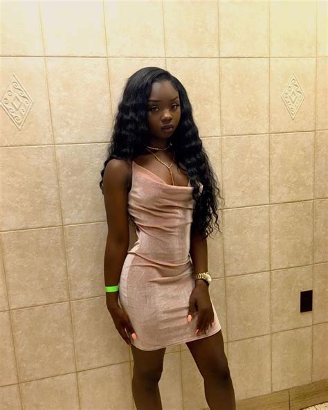 Yinkaa Bby Nigerian Dark Skin Dsw Clear Brunette Complexion Olive Black Beauty Women