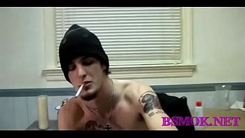 Homosexual Enjoys Sex And Smokin XVIDEOS