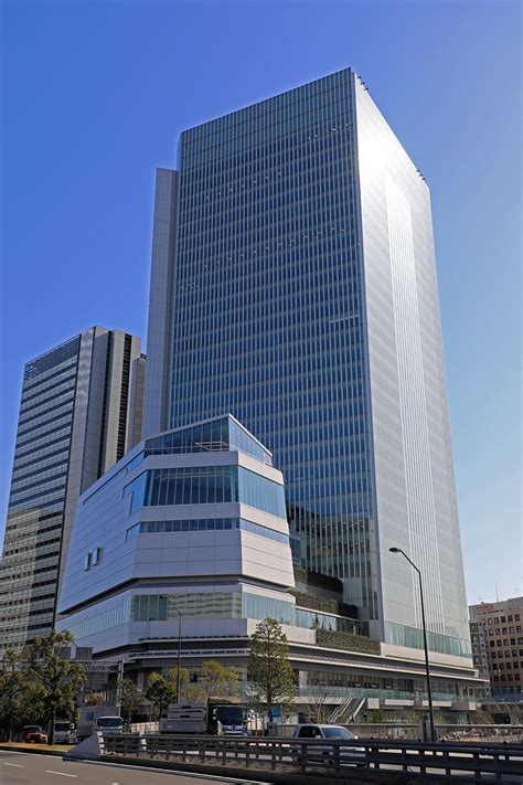 YOKOHAMA 横浜 | Yokohama City Hall 横浜市庁舎 | 155m | Com | SkyscraperCity Forum