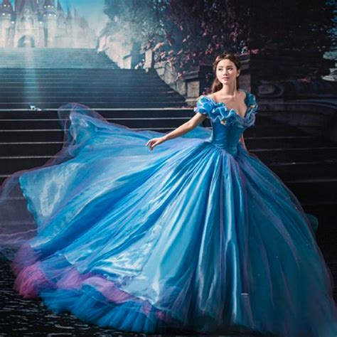 Robe De Bal Cendrillon Bleu Bouffante Paules D Nud Es Papillon Tenue De