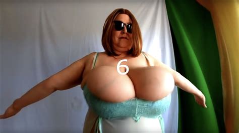 The Turquoise Small Bra Titty Fuck With Maja VR Porn Video VRPorn