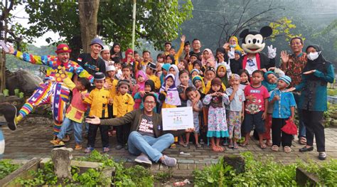 Bimasakticare Berbagi Keceriaan Bersama Di Taman Bacaan Makam Rangkah