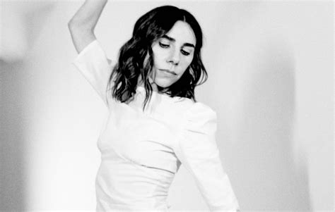 Pj Harvey Announces Huge Outdoor London Show For Summer