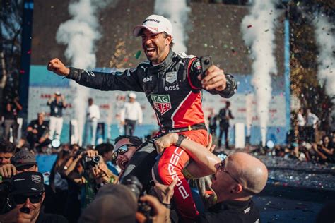 Cape Town E Prix Da Costa Storms To Victory With Porsche