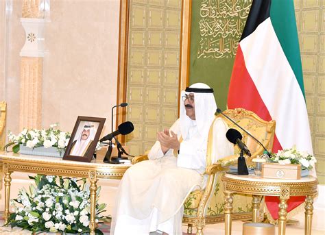 كونا Kuwait Crown Prince receives national paralympic athletes