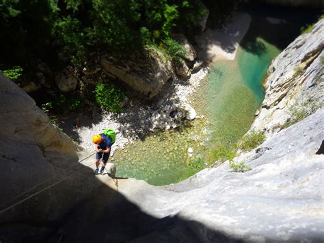 Découvrez le canyoning l escalade et la via ferrata dans le Verdon