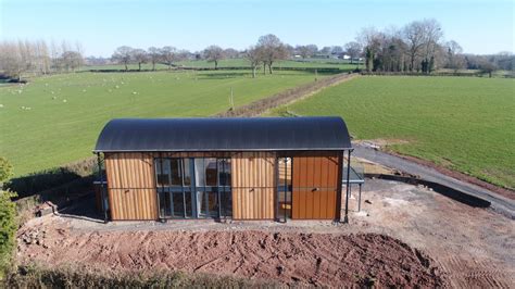 Dutch Barn Conversion GP Thomas Construction