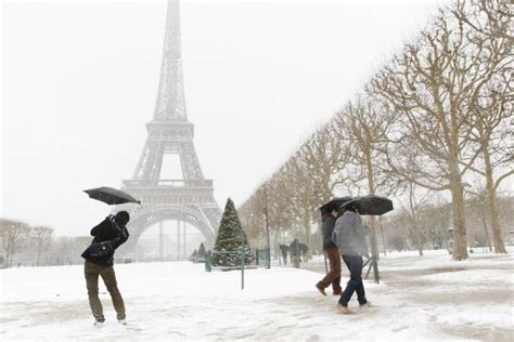 Inverno A Parigi Meteo Cosa Mettere In Valigia E Cosa Vedere BlazeTrip