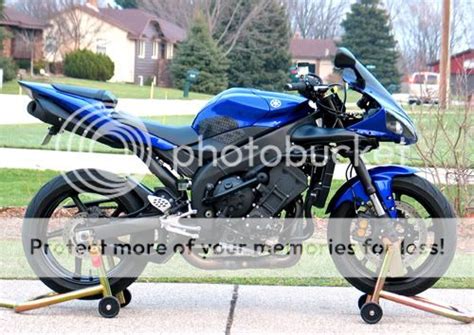 VERY Cool A NAKED 05 GSX R600 Sportbike Forums On WristTwisters