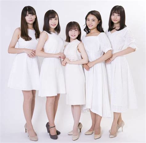 Cao 1m46 cô nàng hot girl vẫn giật giải Hoa Khôi với nhan sắc như búp bê ngoài đời thật