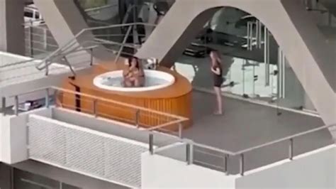 Mexiko Sex in der Öffentlichkeit Paar vergnügt sich im Whirlpool und wird erwischt