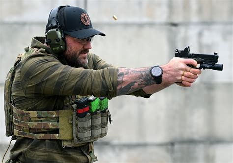 DVIDS Images Third Annual Celebrity Green Beret Tactical Challenge