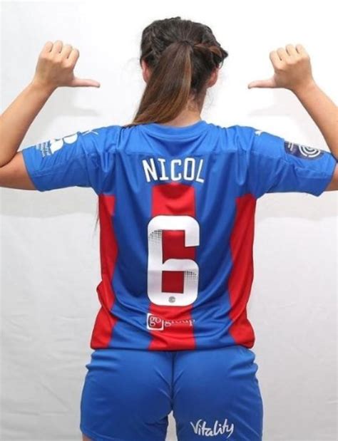 Обнажённая Ли Николь слив фото Leigh Nicol nude без цензуры слив фото и видео Голая Naked