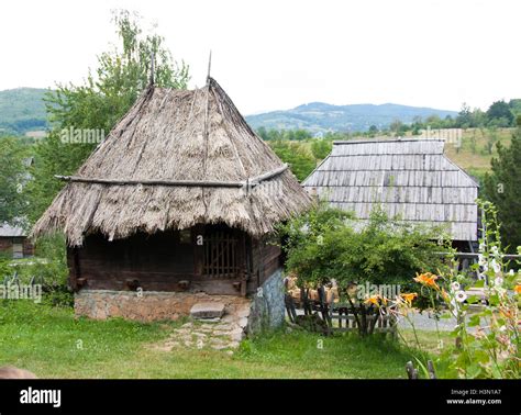 Serbian house hi-res stock photography and images - Alamy