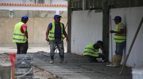 Inspeccionan Trabajos De Rehabilitaci N En Escuela De Calabozo