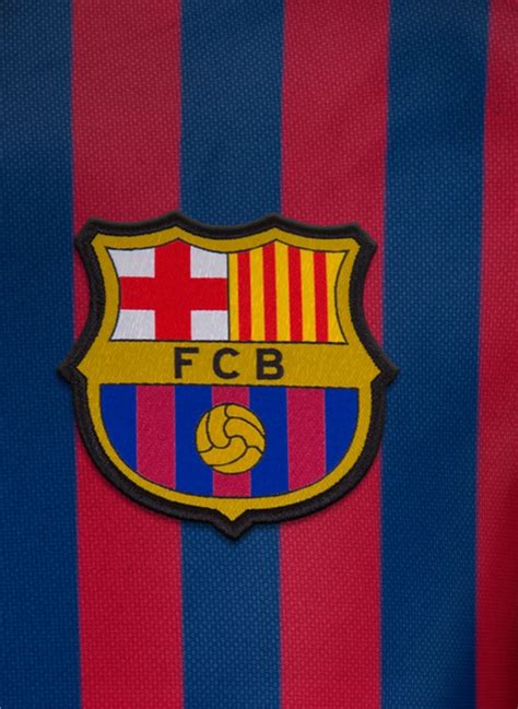 FC Barcelona “Logo/Shirt” concept design. :: Behance