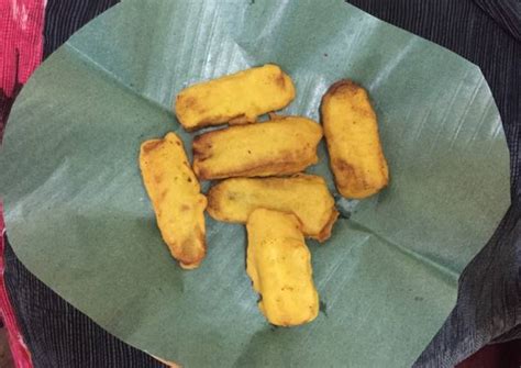 Pazham Pori Banana Fritters Recipe By Pavithra Prasadkumar Cookpad