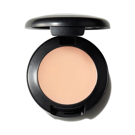 Купить корректоры для лица в официальном интернет-магазине MAC