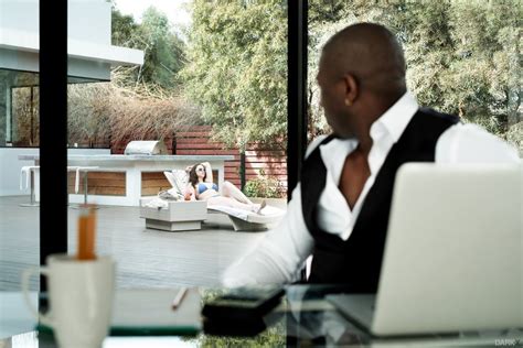 Interracial Bikini Cumshot XXX Dessert Picture