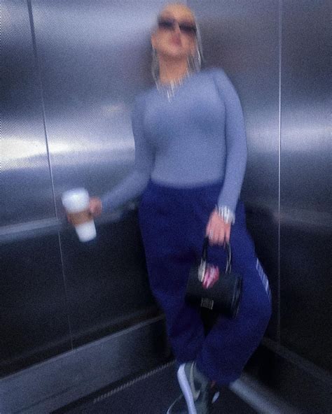 Christina Aguilera Hot In Tight Body Enlarging Her Tits 7 Photos The Fappening