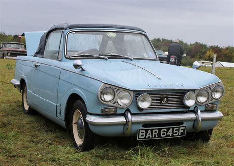 BAR 645F 1968 Triumph Vitesse 2 Litre Convertible Nivek Old Gold