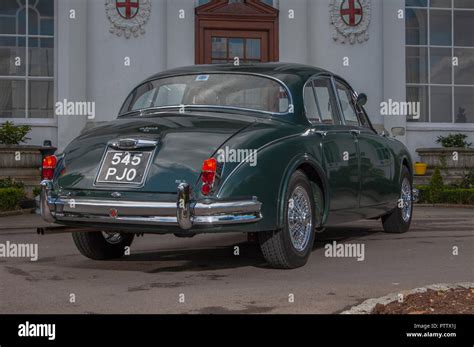 1960s Classic Jaguar Mk2 Hi Res Stock Photography And Images Alamy