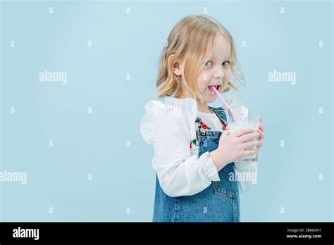 Perky kid hi-res stock photography and images - Alamy