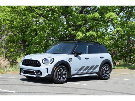 Compare 2024 MINI Cooper Countryman Vs 2025 Ford Explorer U S News