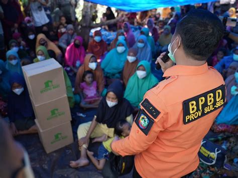 Warga Pulau Bonerate Selayar Terharu Atas Kunjungan Plt Gubernur Sulsel