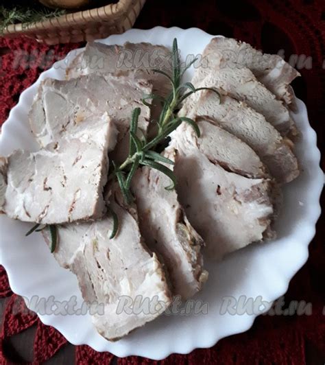 Свиная шея, запечённая целым куском в духовке: 10 фото в рецепте