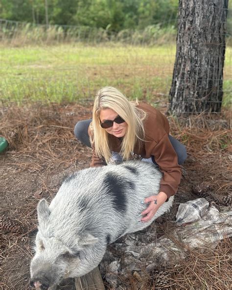 Aimee Elizabeth Hall | Princess Goddess Piggy Tutor Mae Massingail Hall