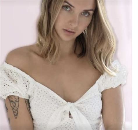 Whats The Name Of This Hot Blonde 1 Reply 1340590 NameThatPorn