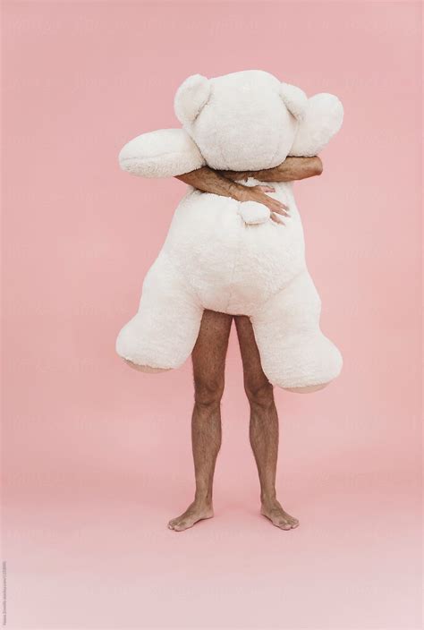 Naked Man Hugging Big Teddy Bear Del Colaborador De Stocksy Nasos