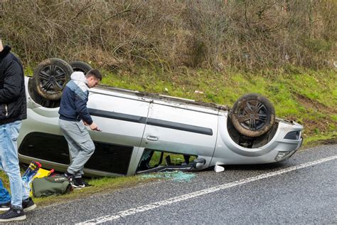 Hanau Schwerer Unfall Auf Der A3 Insassen Nicht Verletzt