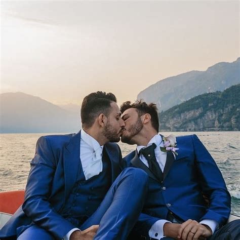 La famiglia tutta al maschile di Christian e Carlo papà gay di due gemelli