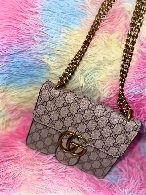 Gucci Sling on Carousell