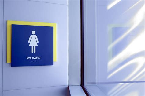 Women's restroom sign Free Photo Download | FreeImages