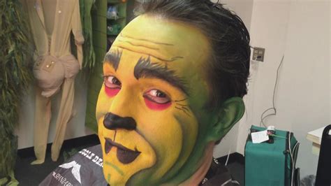 A Behind the Scenes Look at the Making of the Grinch in Broadway ...